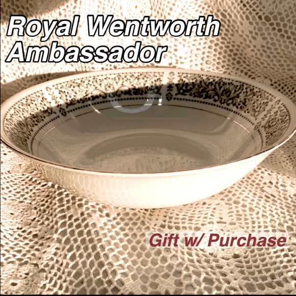 Royal Wentworth Serving Bowl - Picture 1 of 6